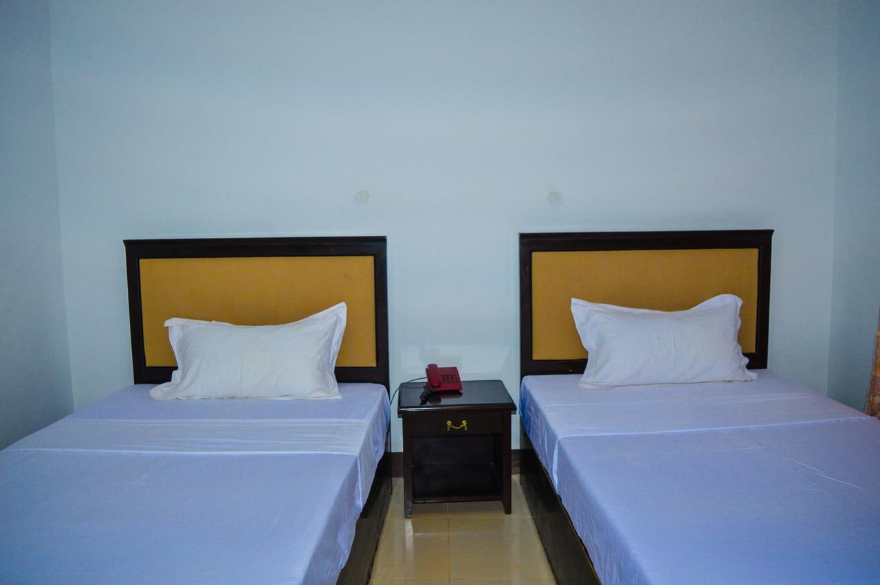 Coconut Tree Village Beach Resort Уроа Екстериор снимка